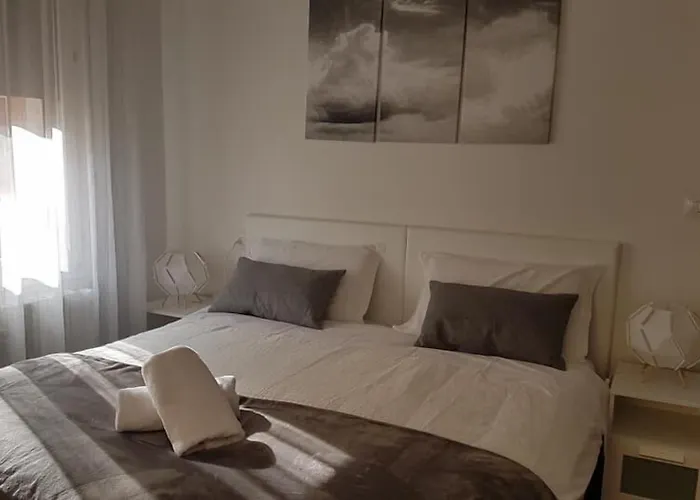 Le Di Porta San Felice - Self Check In Affittacamere Bologna