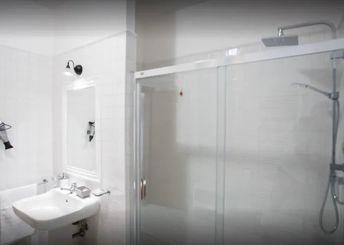 Affittacamere Le Di Porta San Felice - Self Check In