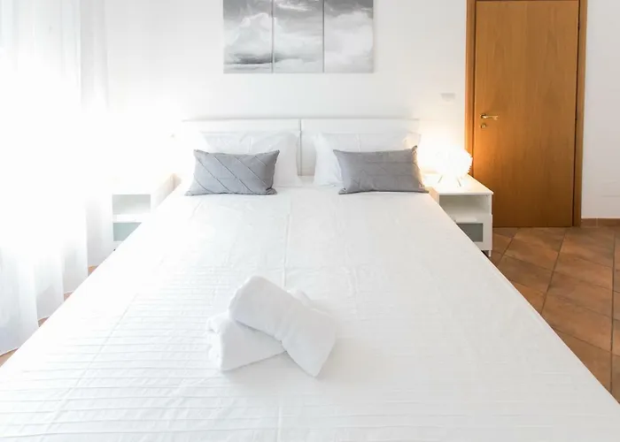 Le Di Porta San Felice - Self Check In 4* Bolonia