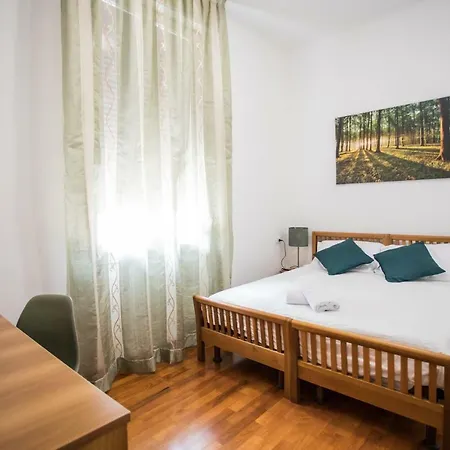 Le Di Porta San Felice - Self Check In 4*