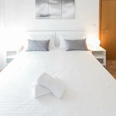 Le Di Porta San Felice - Self Check In 4* Bolonha